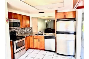 8839 SW Springtree Lakes Dr 8839, Sunrise, FL 33351 Sold 08/01/24