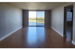 3100 W Rolling Hills Cir 510, Davie, FL 33328 Sold 07/19/24