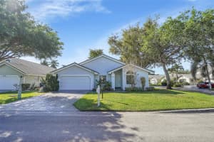 5480 Pine Ct, Coral Springs, FL 33067 Sold 05/22/24