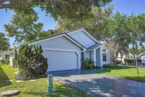 5480 Pine Ct, Coral Springs, FL 33067 Sold 05/22/24