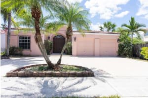 2950 SE 4th Pl, Homestead, FL 33033, Sold 05/28/24