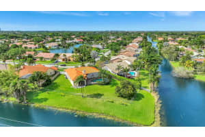 10040 NW 10th St, Plantation, FL 33322 Sold 08/02/24