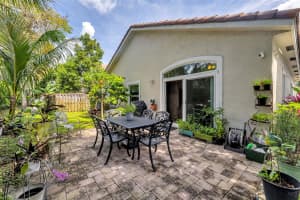 2126 NW 75th Way, Hollywood, FL 33024 Sold 05/30/24