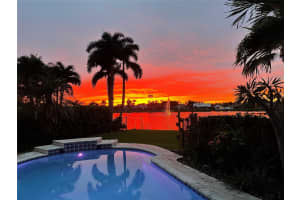 1601 E OAK KNOLL CIR, Davie, FL 33324 Sold 06/07/24