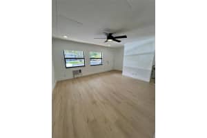 555 Banyan Tree Ln 8, Delray Beach, FL 33483 Sold 05/07/24