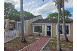 2213 SW 80th Ter 2213, Miramar, FL 33025 Sold 11/21/24