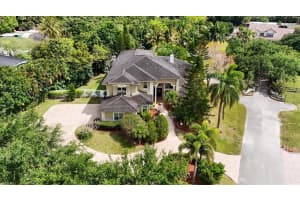 10950 SW 48th St, Davie, FL 33328 Sold 09/24/24