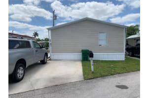 8716 SW 16th St, Davie, FL 33324 Sold 06/12/24