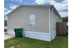 8716 SW 16th St, Davie, FL 33324 Sold 06/12/24