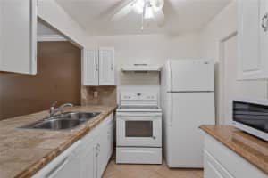 550 SE 2nd Ave G-21, Deerfield Beach, FL 33441 Sold 08/15/24