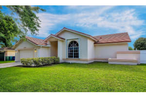 11900 SW 47th Ct, Cooper City, FL 33330 Sold 05/31/24