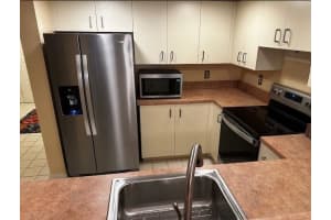 4220 SW 70th Ter 1401, Davie, FL 33314 Sold 07/17/24