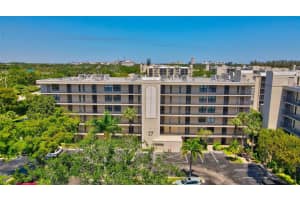 17 Royal Palm Way 404, Boca Raton, FL 33432 Sold 10/18/24