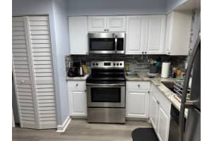 370 NW 76th Ave 304, Margate, FL 33063 Sold 09/06/24