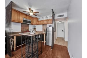 1101 Crystal Lake Dr 304, Deerfield Beach, FL 33064 Sold 10/09/24