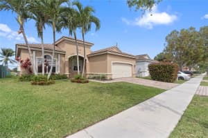 1542 SE 16th Ave, Homestead, FL 33035 Sold 06/27/24