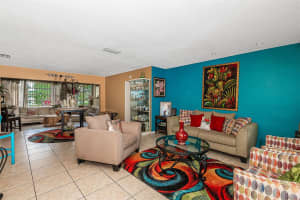 6903 NW 74th Pl, Tamarac, FL 33321 Sold 09/02/24