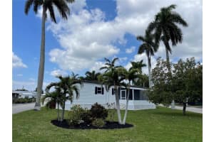 8600 Berkley Dr, Davie, FL 33324 Sold 06/17/24