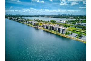 118 Lake Emerald Dr 102, Oakland Park, FL 33309 Sold 06/07/24