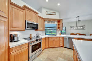 5217 NW 85th Ter, Coral Springs, FL 33067 Sold 05/29/24