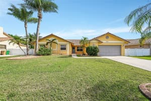 5010 King Arthur Ave, Davie, FL 33331 Sold 05/31/24