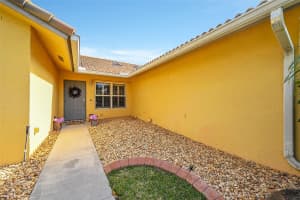 5010 King Arthur Ave, Davie, FL 33331 Sold 05/31/24