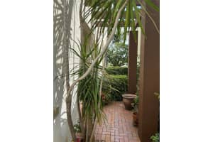5210 Golden Eagle Ter, Davie, FL 33314, Sold 06/06/24