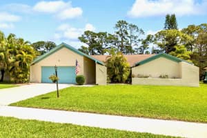 5062 Ouachita Dr, Lake Worth, FL 33467 Sold 05/15/24