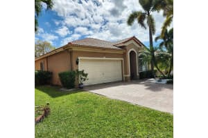 3794 Woodfield Dr, Coconut Creek, FL 33073, Sold 05/28/24
