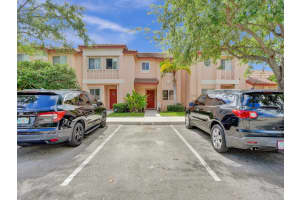 20886 NW 3rd Ct, Pembroke Pines, FL 33029 Sold 08/09/24