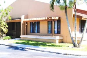 928 NW 79th Ter, Plantation, FL 33324 Sold 05/28/24