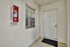 3850 Oaks Clubhouse Dr APT 101, Pompano Beach, FL 33069, Sold 10/08/24