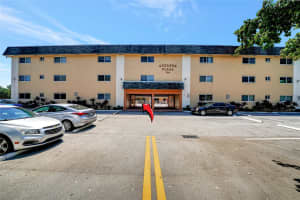 7910 Taft St 206, Pembroke Pines, FL 33024 Sold 05/09/24