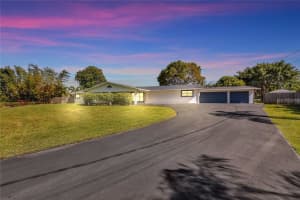 10880 SW 25th St, Davie, FL 33324 Sold 05/15/24