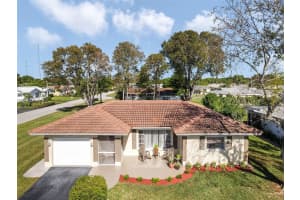 7008 NW 94th Ave, Tamarac, FL 33321 Sold 05/15/24