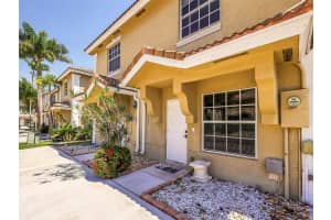 753 SW 122ND TER, Pembroke Pines, FL 33025 Sold 05/10/24