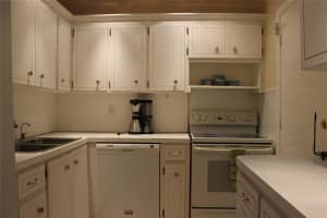 2221 NE 68th St 904, Fort Lauderdale, FL 33308 Sold 04/17/25