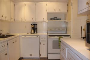 2221 NE 68th St 904, Fort Lauderdale, FL 33308 Sold 04/17/25