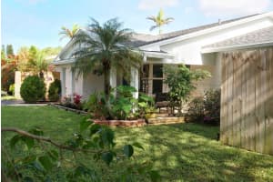 721 Heron Dr, Delray Beach, FL 33444 Sold 05/21/24