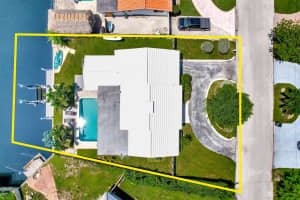 252 SW 14th Pl, Boca Raton, FL 33432 Sold 08/01/24