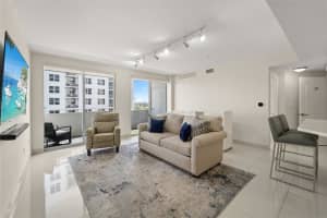 1830 Radius Dr 512, Hollywood, FL 33020 Sold 09/17/24