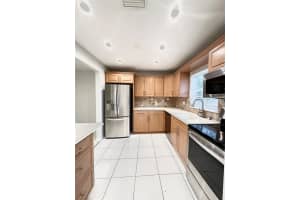 419 SW Natura Ave D, Deerfield Beach, FL 33441 Sold 05/24/24