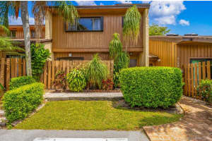 4196 S Pine Island Rd 1, Davie, FL 33328 Sold 05/15/24