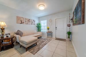 457 NE 4th St 457, Florida City, FL 33034 Sold 08/30/24