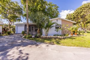 2504 SW Natura Blvd, Deerfield Beach, FL 33441 Sold 07/31/24
