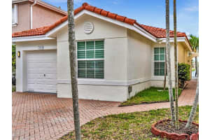 5470 NW 93rd Ter, Sunrise, FL 33351 Sold 05/28/24