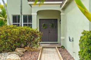 873 Tanglewood Cir, Weston, FL 33327 Sold 05/23/24