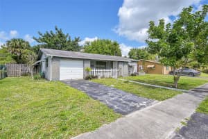 5841 NW 12th St, Sunrise, FL 33313 Sold 10/25/24