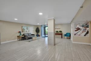955 Egret Cir 409, Delray Beach, FL 33444 Sold 05/29/24