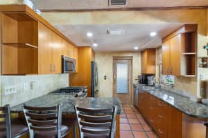 817 SW 8th Way, Fort Lauderdale, FL 33315, Sold 09/20/24